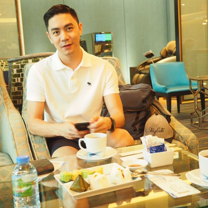 李的第二张照片--新界闪婚服务中心