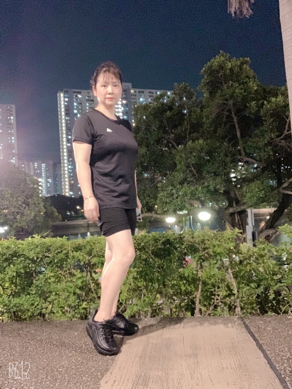 枫叶的第一张照片--新界闪婚服务中心