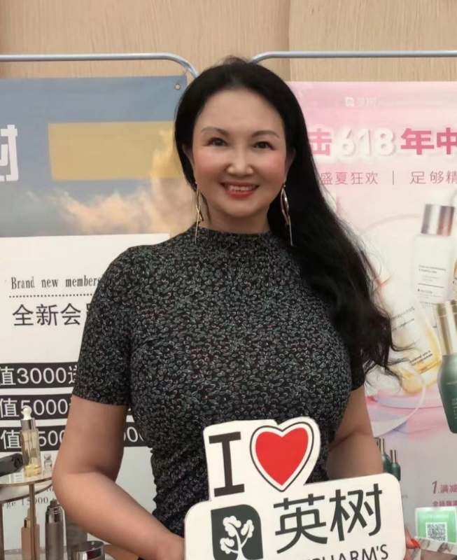 林芝的第二张照片--新界闪婚服务中心