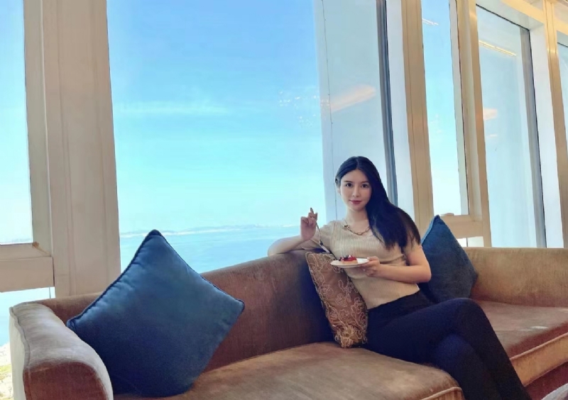 李芷晴的第二张照片--新界闪婚服务中心