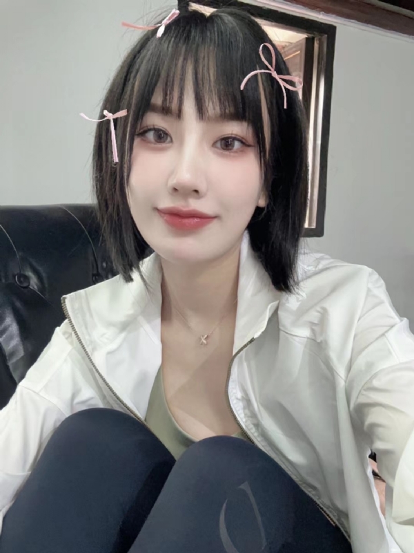 Alma的第一张照片--新界闪婚服务中心